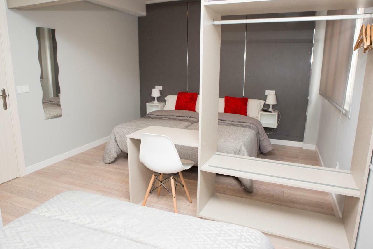Hostal Kukia نويا المظهر الخارجي الصورة